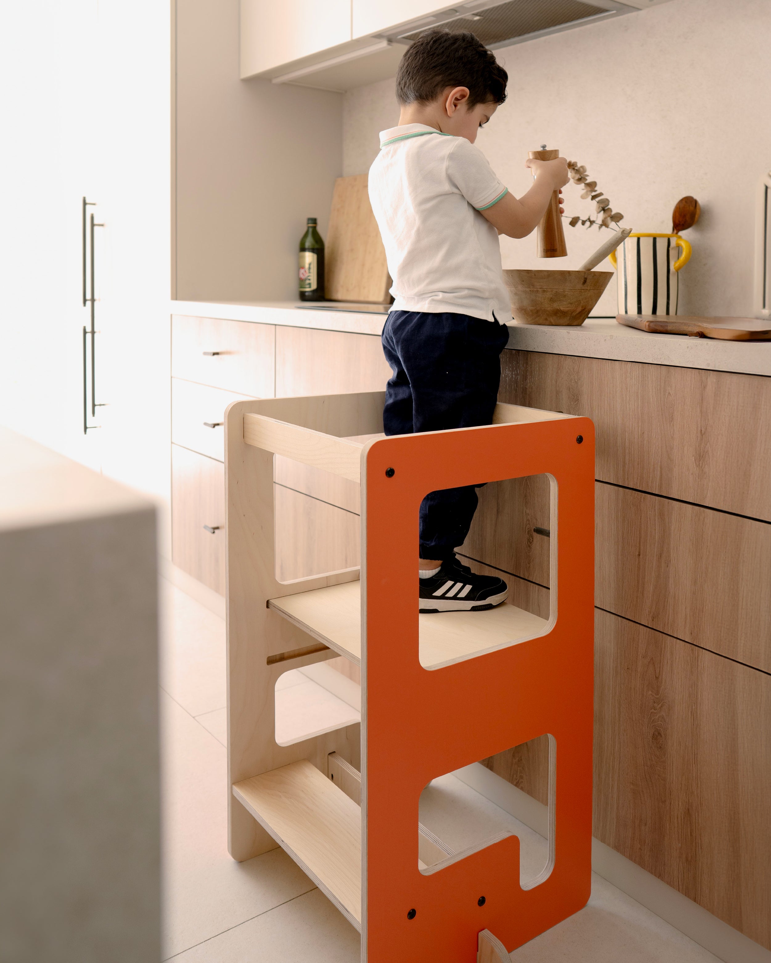 Kule Flip Learning Tower & Table